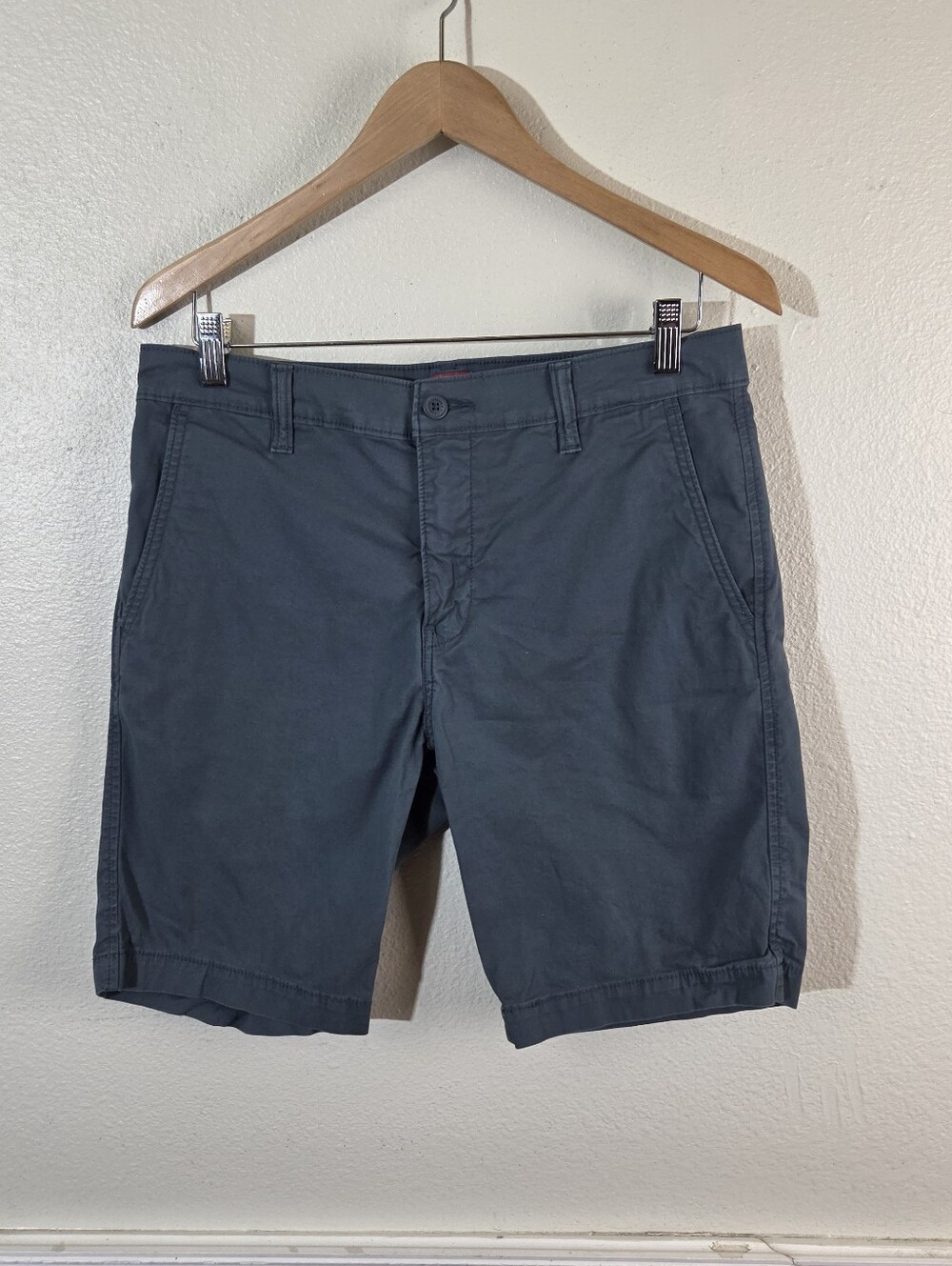 Levi's XX Chino Men's Shorts 32 Blue Stretch Cotton Chino Preppy Flat Front 9"